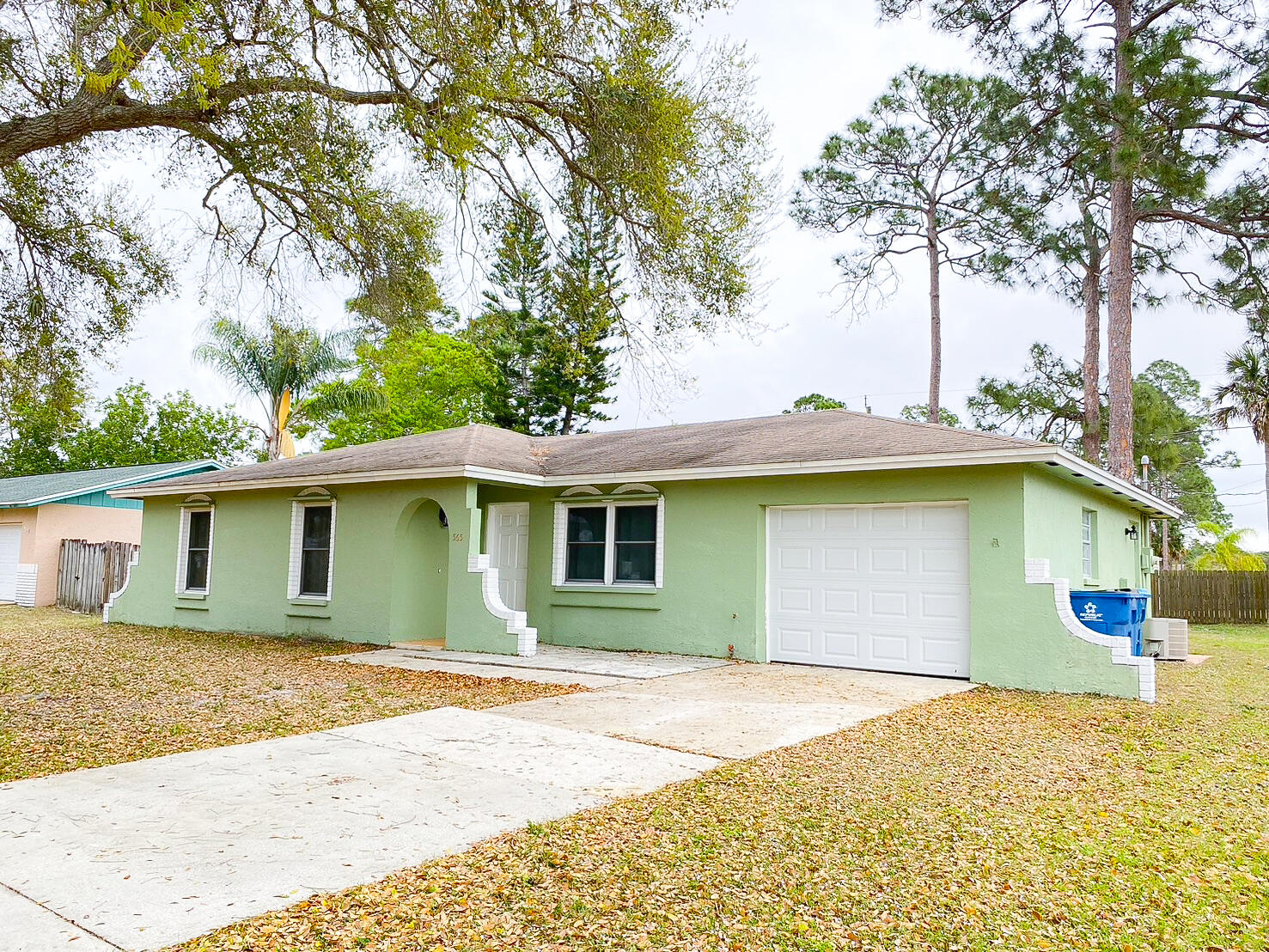 565 Escobar Avenue NW Palm Bay FL 32907