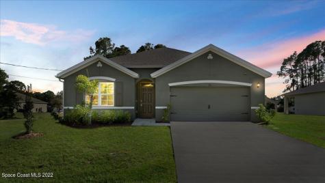 502 Gallagher Street SW Palm Bay FL 32908
