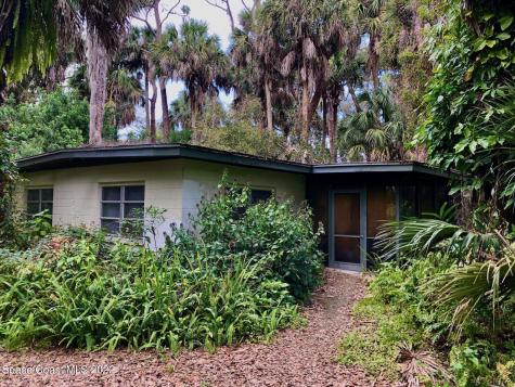 735 Acacia Avenue Melbourne FL 32904