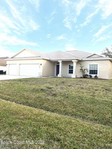 1810 Rawdon Street NW Palm Bay FL 32907