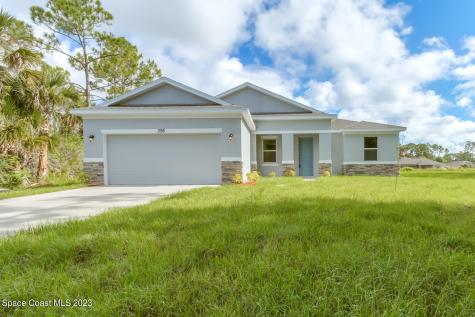 395 Kapok Court NW Palm Bay FL 32907