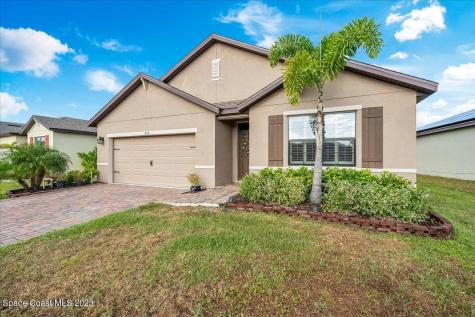 852 Old Country Road SE Palm Bay FL 32909