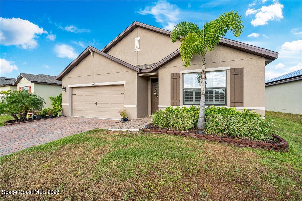 852 Old Country Road SE Palm Bay FL 32909