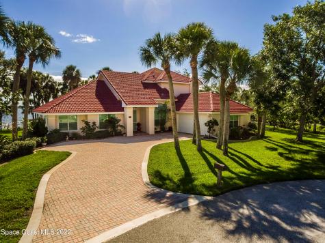 100 Oyster Place Rockledge FL 32955