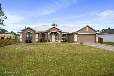 641 Gagnon Street SE Palm Bay FL 32909