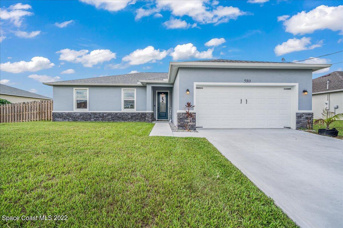 580 Haleybury Street SW Palm Bay FL 32908
