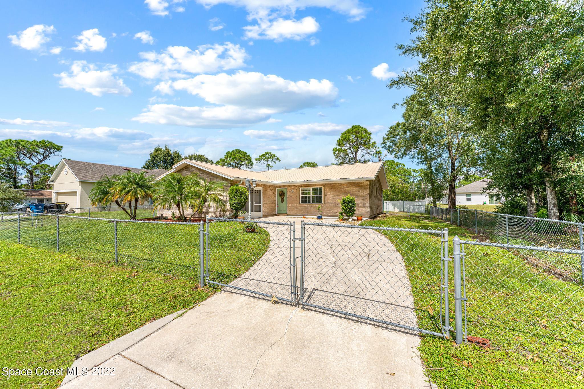 1675 Saipan Street SE Palm Bay FL 32909