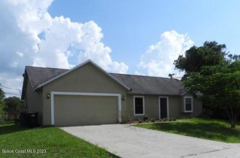 1690 Wainwright Street SE Palm Bay FL 32909