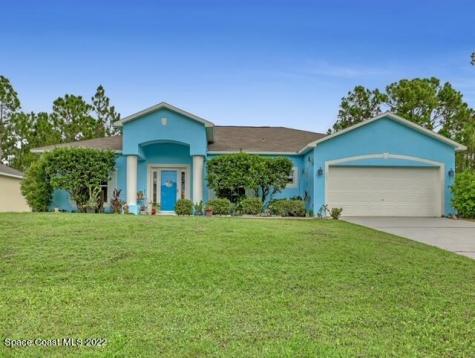 563 Hammond Street SW Palm Bay FL 32908