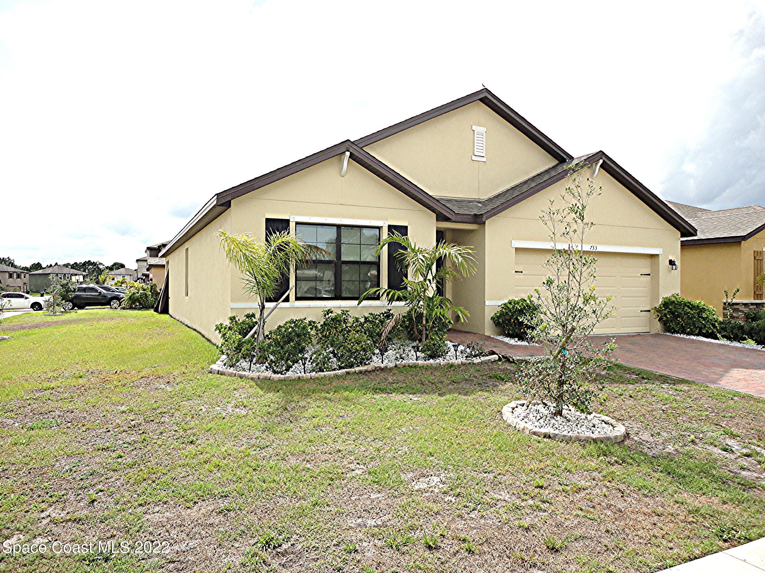 733 Old Country Road SE Palm Bay FL 32909