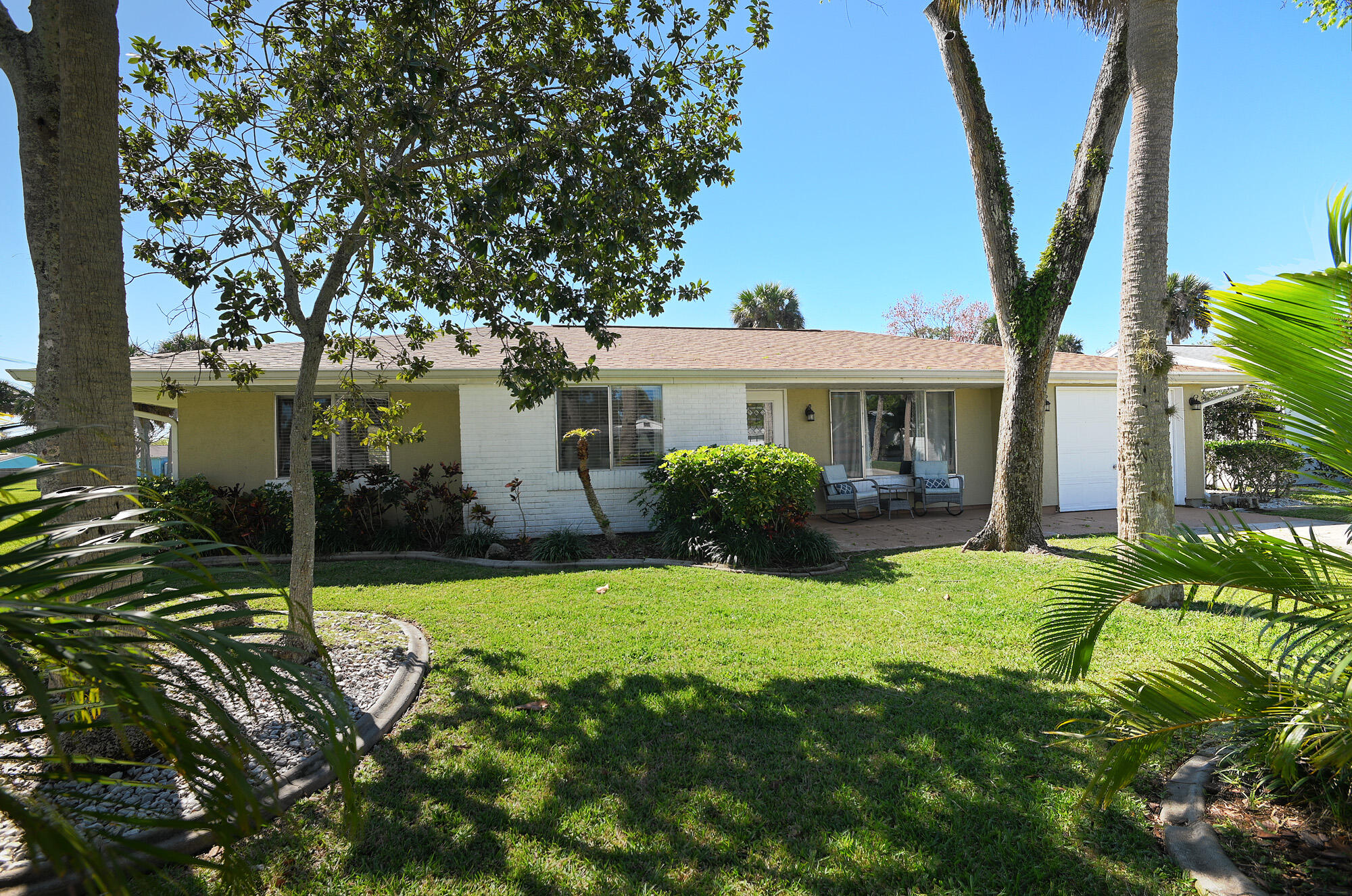 1196 Lynridge Lane NE Palm Bay FL 32907