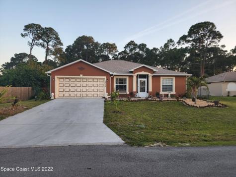 1712 Hazelton Street NW Palm Bay FL 32907