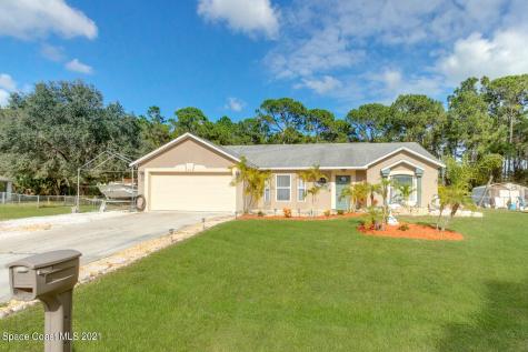 335 Gordon Road NW Palm Bay FL 32907
