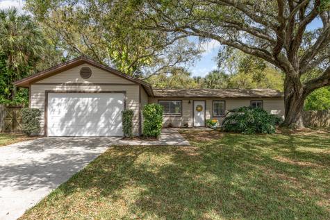 867 Boeing Street NE Palm Bay FL 32907