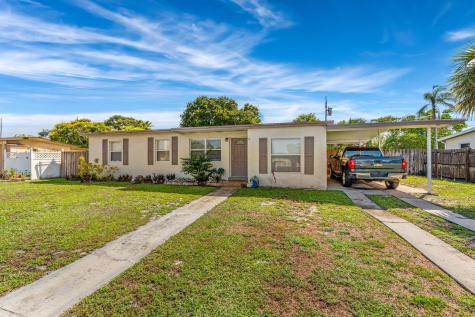 1030 Bianca Drive NE Palm Bay FL 32905