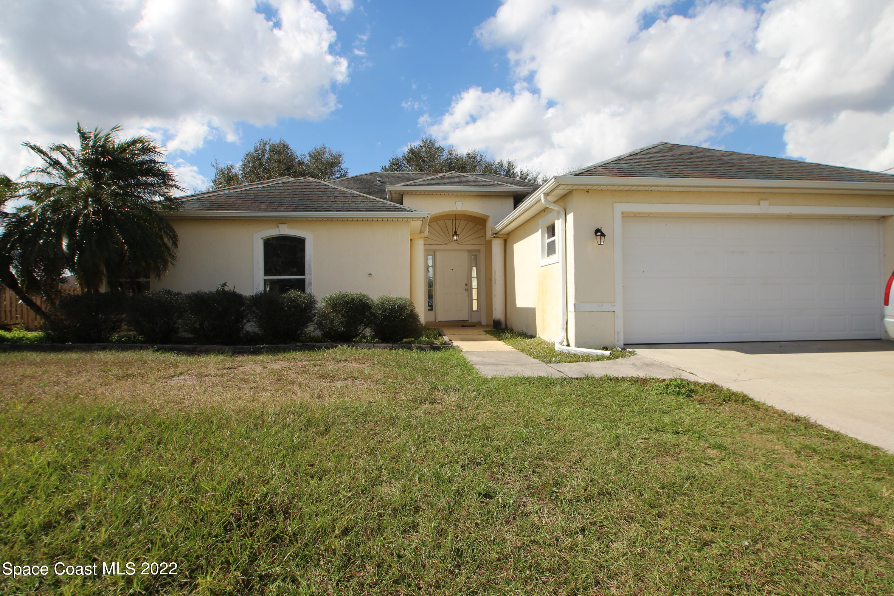 1820 Hallendale Avenue SW Palm Bay FL 32908