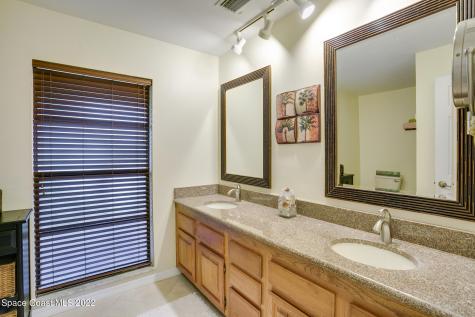 340 Oakland Avenue Indialantic FL 32903