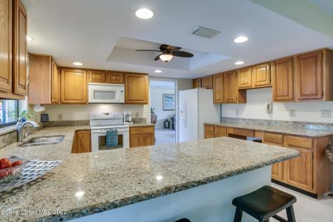 340 Oakland Avenue Indialantic FL 32903