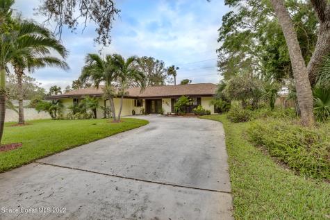340 Oakland Avenue Indialantic FL 32903
