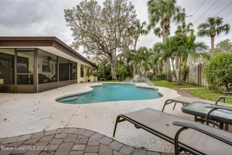 340 Oakland Avenue Indialantic FL 32903