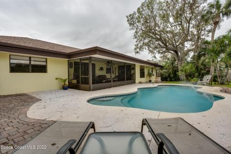 340 Oakland Avenue Indialantic FL 32903