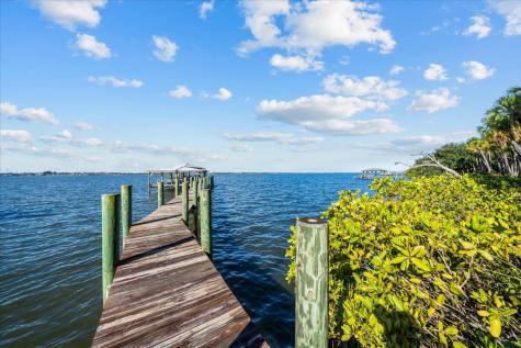 7647 S Tropical Trail Merritt Island FL 32952