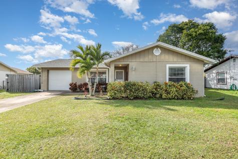1580 Yorktown Avenue Titusville FL 32796