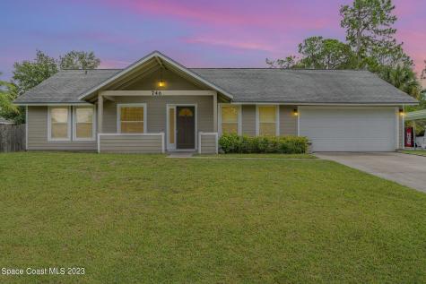746 Hainey Street SW Palm Bay FL 32908