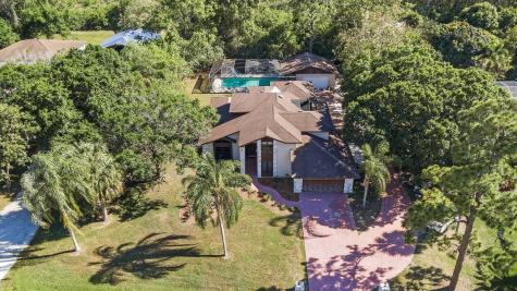 895 Woodlands Drive Port St Lucie FL 34952