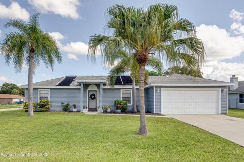 1799 Taymouth Street NW Palm Bay FL 32907
