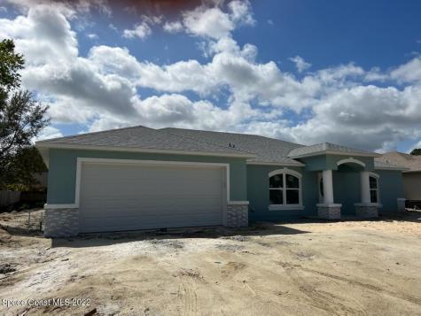 678 Fernandina Street NW Palm Bay FL 32907
