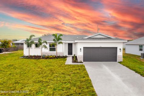 1174 Hutchins Street SE Palm Bay FL 32909