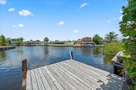 1585 Salmon Street Merritt Island FL 32952