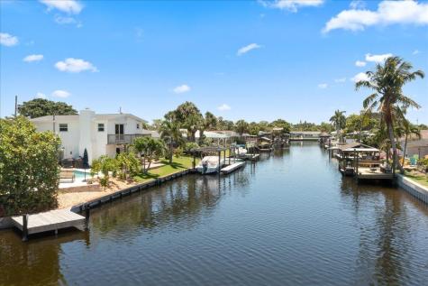 1585 Salmon Street Merritt Island FL 32952