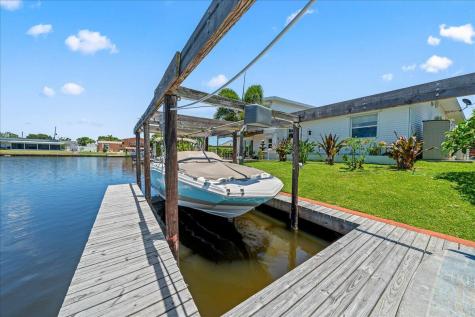 1585 Salmon Street Merritt Island FL 32952