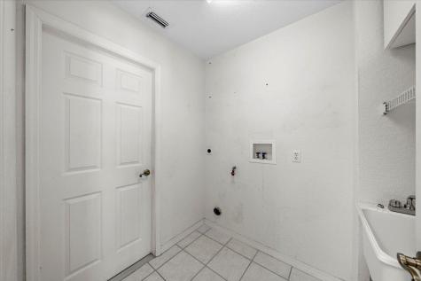 4446 Montreaux Avenue Melbourne FL 32934