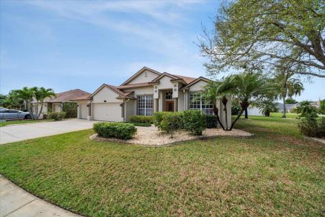 4446 Montreaux Avenue Melbourne FL 32934