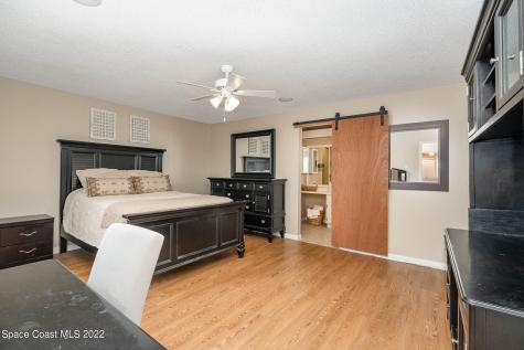 250 Applewood Circle Melbourne FL 32940