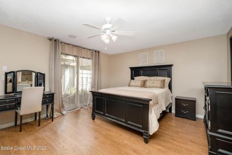 250 Applewood Circle Melbourne FL 32940