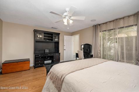 250 Applewood Circle Melbourne FL 32940