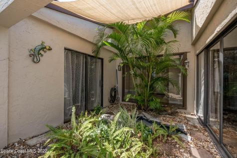 250 Applewood Circle Melbourne FL 32940