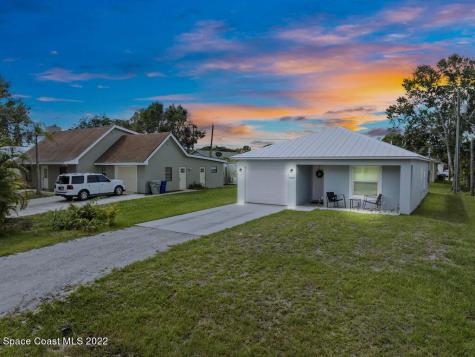 1525 19th Avenue SW Vero Beach FL 32962