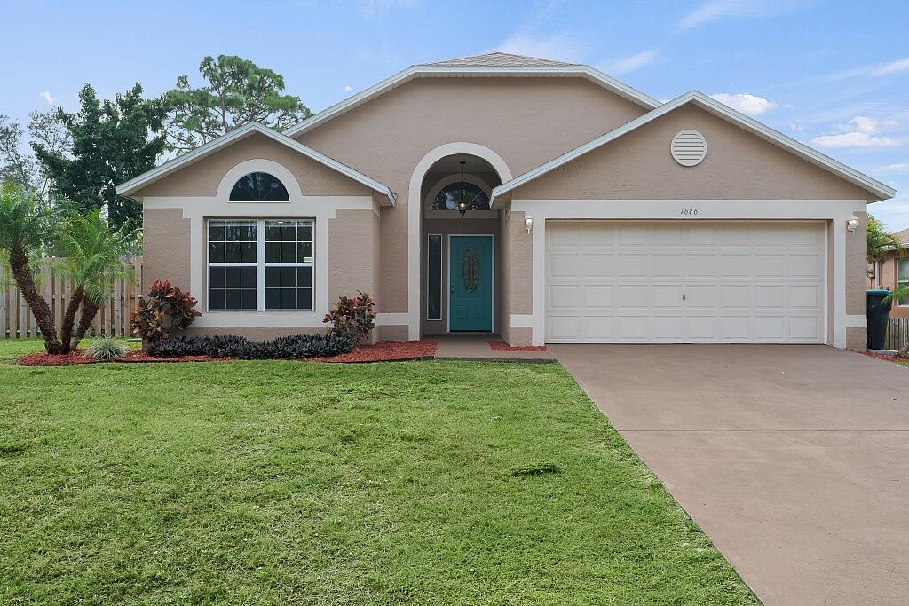 1686 Paisley Street NW Palm Bay FL 32907