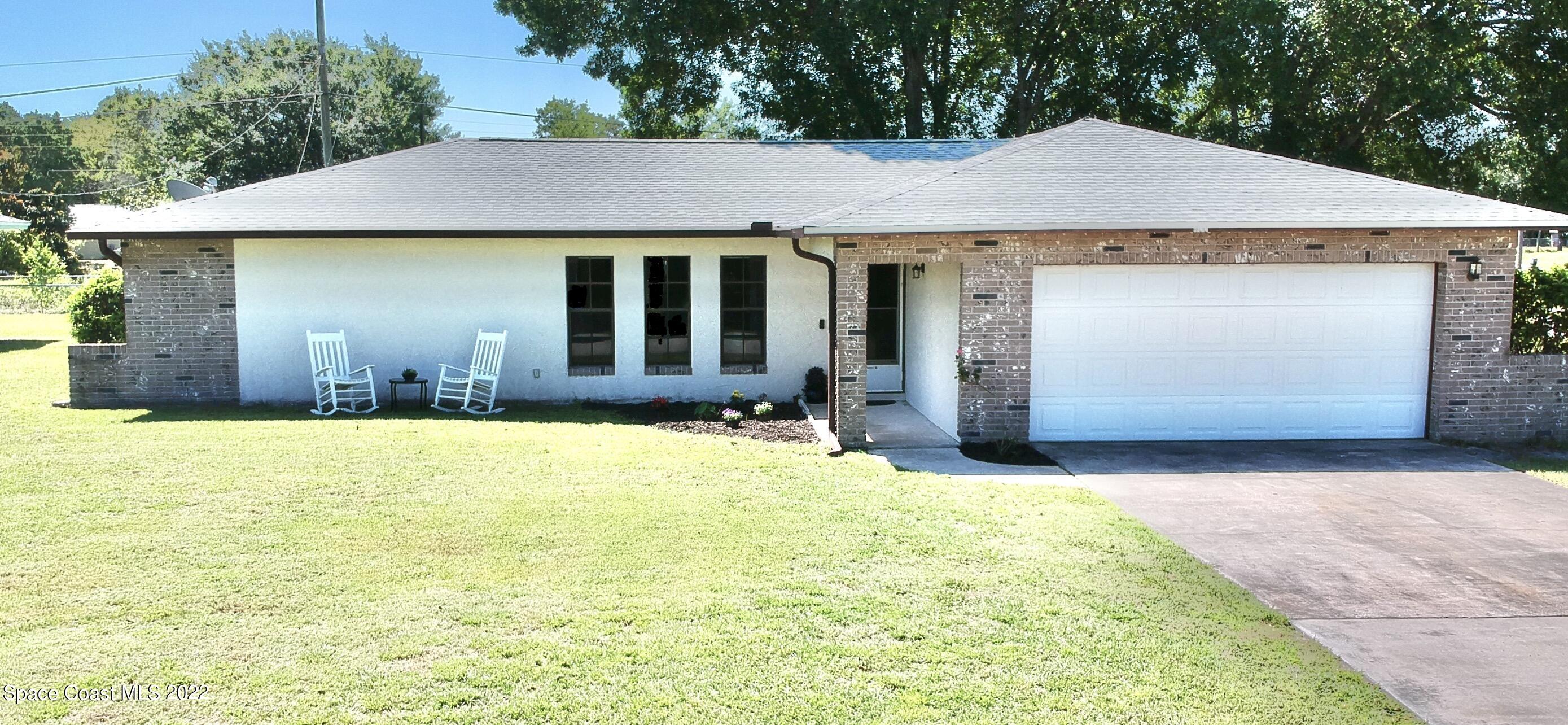 400 Almansa Street NE Palm Bay FL 32907