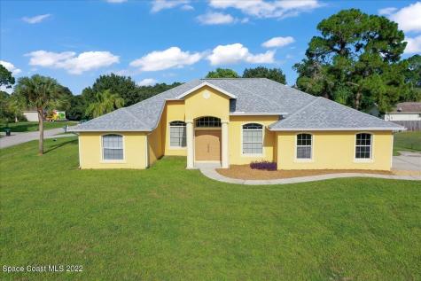 525 Justine Avenue NW Palm Bay FL 32907