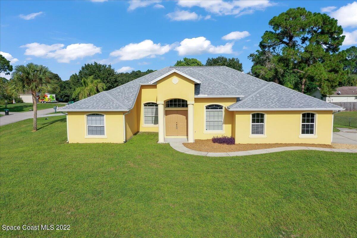 525 Justine Avenue NW Palm Bay FL 32907
