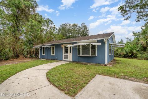 7866 95th Court Vero Beach FL 32967