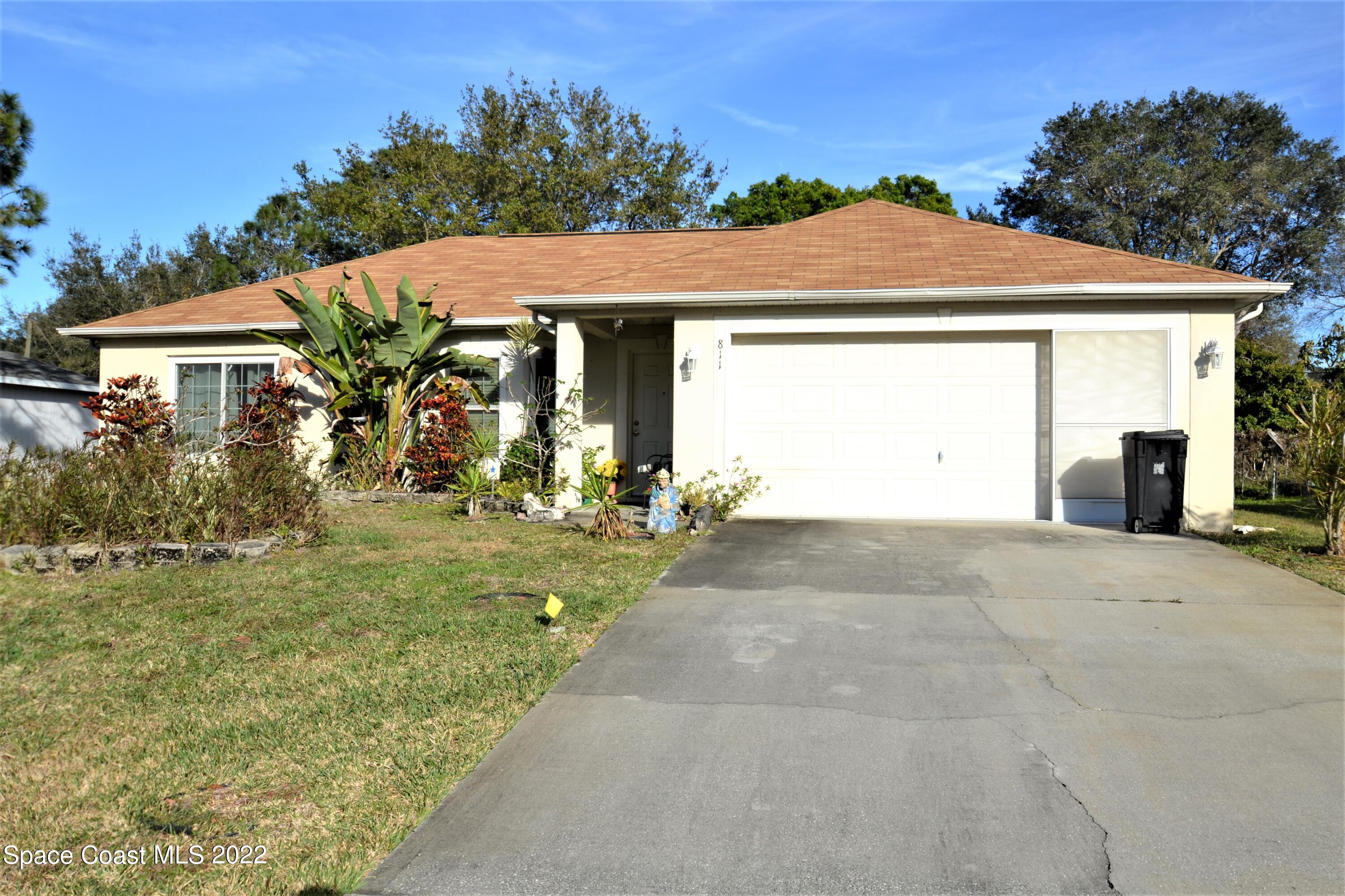 811 Hawaii Avenue NW Palm Bay FL 32907