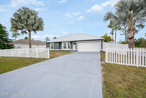 1387 Washburn Street SE Palm Bay FL 32909