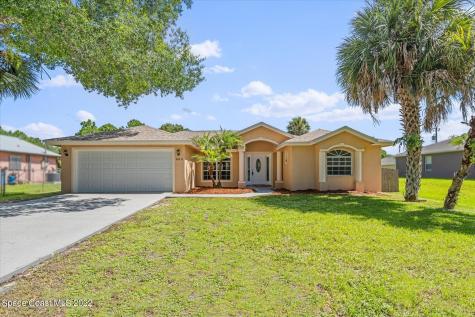 880 Pyracantha Street NW Palm Bay FL 32907